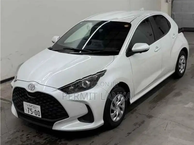 Toyota Yaris G LED Package 2025