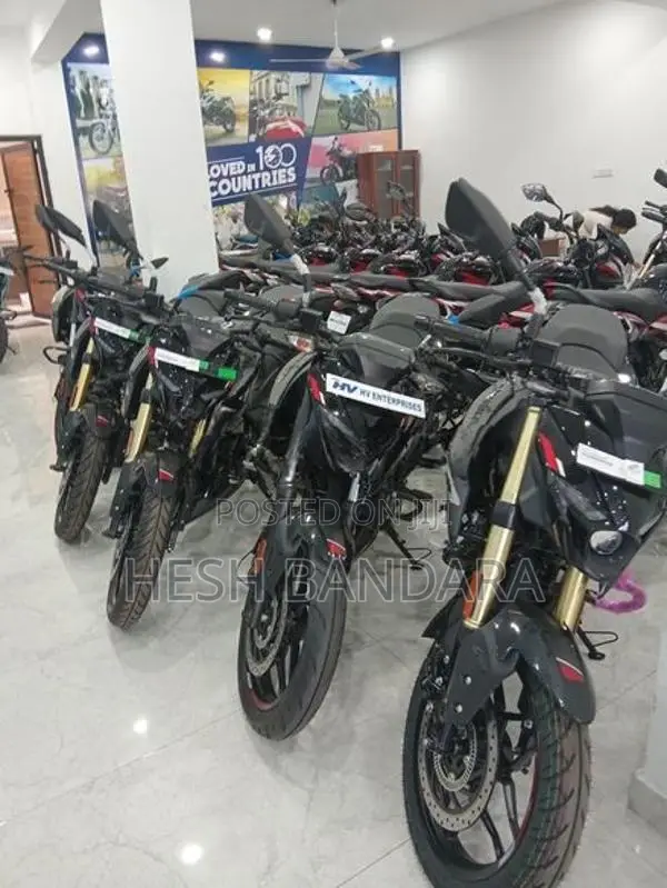Bajaj Pulsar N160 Premium 2026
