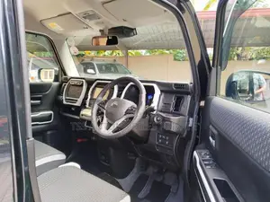 Suzuki Hustler Skyactiv-G 2024