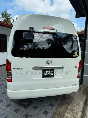 Toyota GDH HIGH ROOF 2023