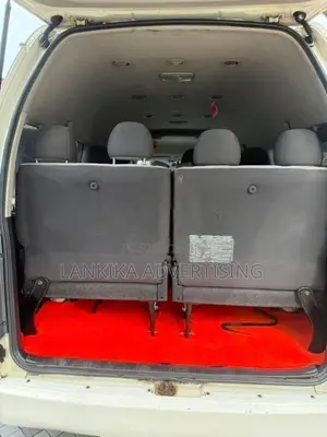 Toyota KDH HIGH ROOF 223 2015