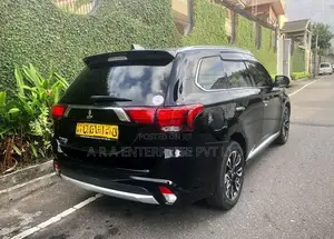 Mitsubishi Outlander Navi Premium Plus 2016