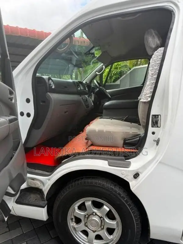 Nissan Caravan E26 HIGH ROOF 2015