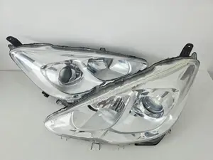 toyota aqua headlight