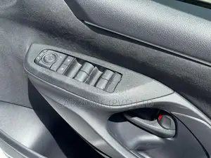Toyota Yaris X Limited 2025