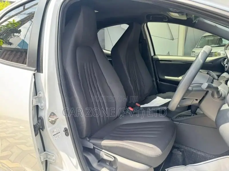 Toyota Yaris X Limited 2025