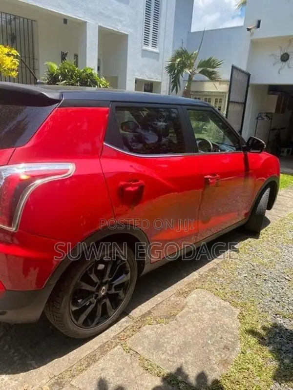 Ssang Yong Tivoli 2015