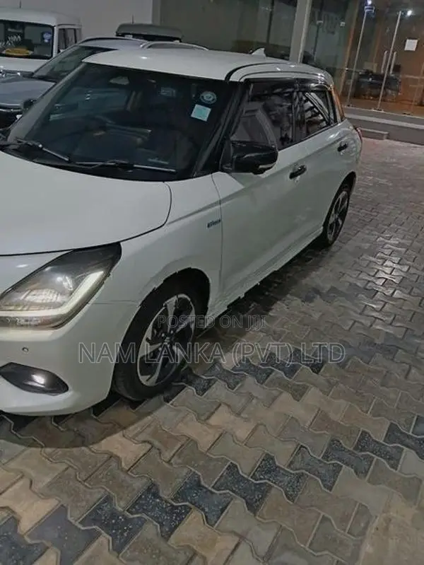 Suzuki Swift MZ HYBRID FULL SPEC 2024