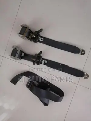 Toyota Harrier XU10 Rear Seat Belt Pair