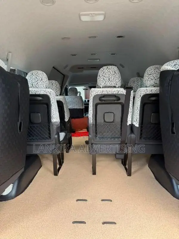 Toyota GDH HIGH ROOF 2023