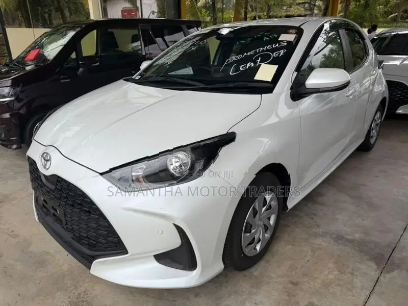 Toyota Yaris X Grade 2024