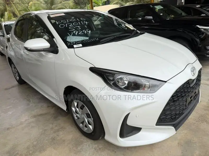 Toyota Yaris X Grade 2024