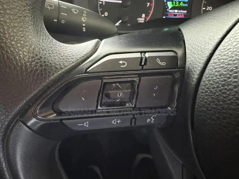 Toyota Yaris X Grade 2024