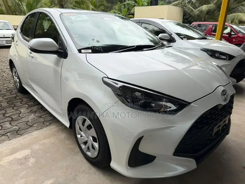 Toyota Yaris X Grade 2024