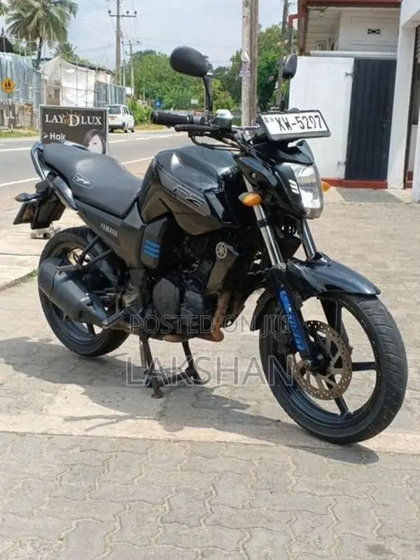 Yamaha FZ S 2014