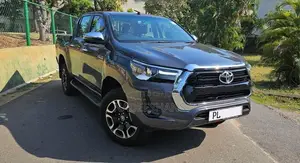 Toyota Hilux V Diesel Auto 2025