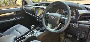 Toyota Hilux V Diesel Auto 2025