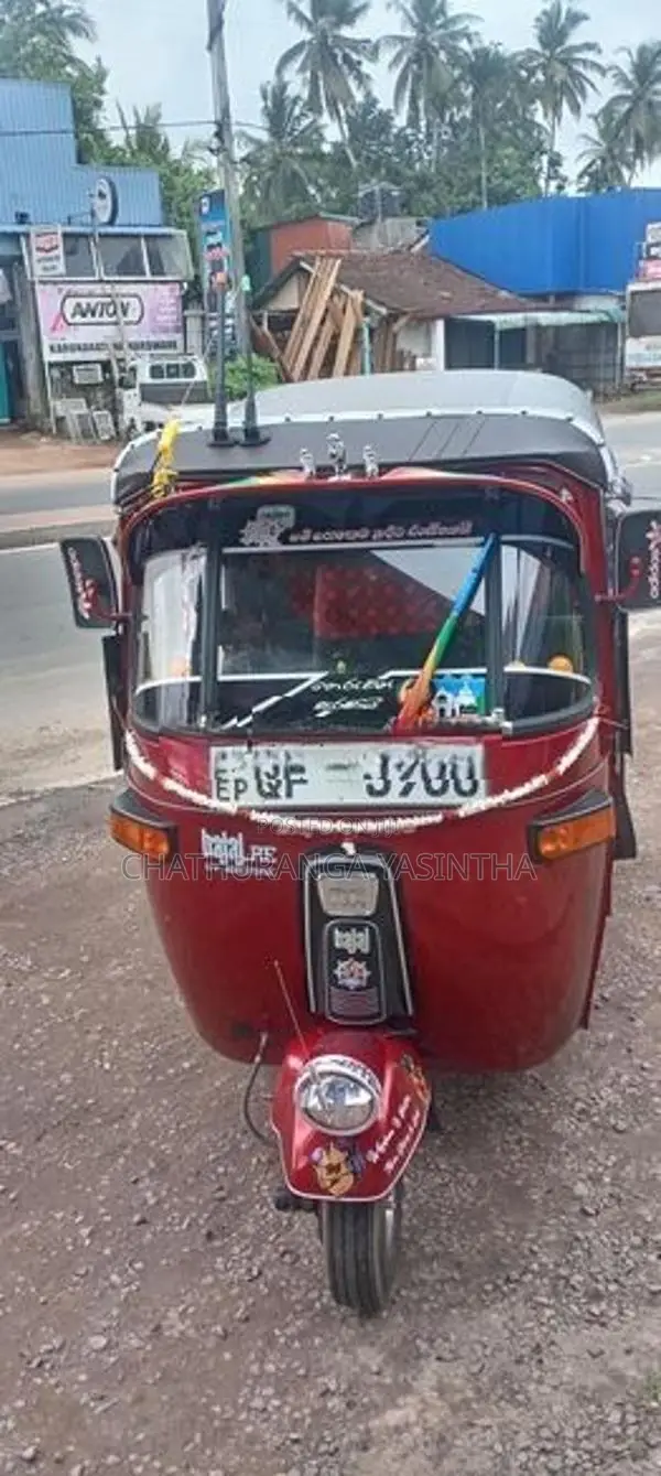 Bajaj RE 2006