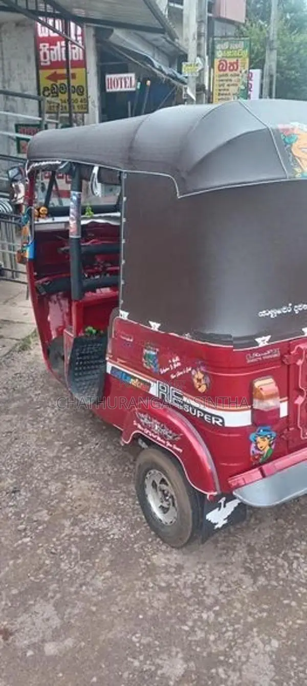 Bajaj RE 2006