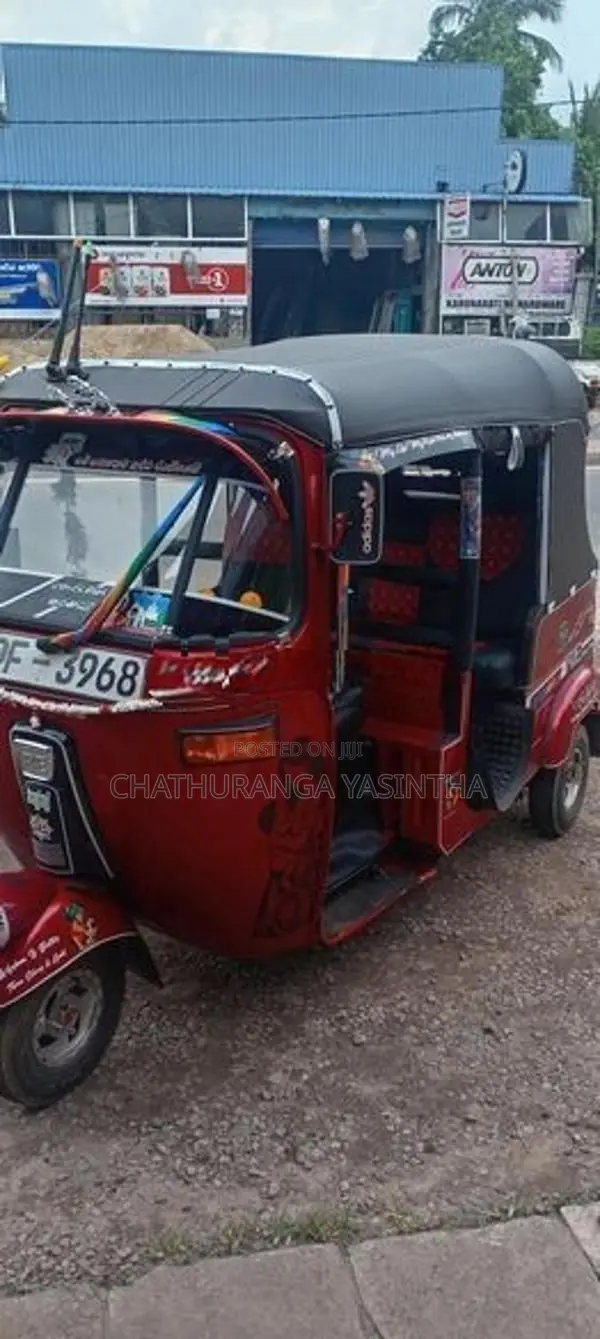 Bajaj RE 2006