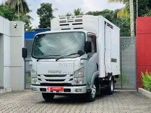 Isuzu Elf Freezer Truck 2018