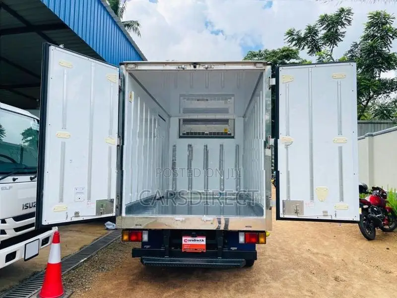 Isuzu Elf Freezer Truck 2018