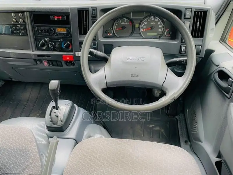 Isuzu Elf Freezer Truck 2018