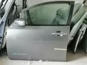 Nissan Leaf (AZE0) LH Front Door - Reconditioned