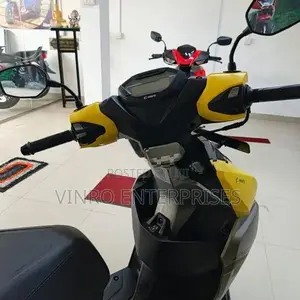 Hero XOOM 125R 2026