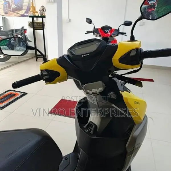 Hero XOOM 125R 2026
