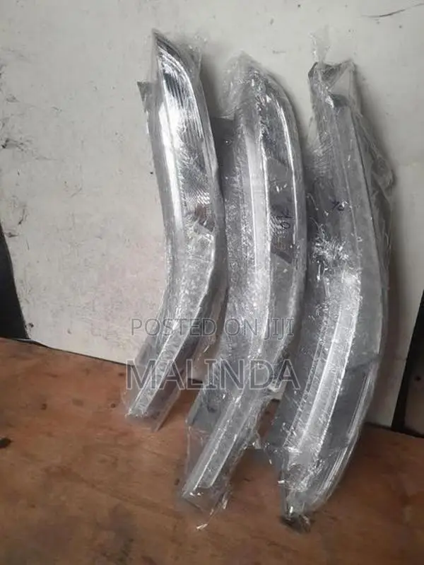 Nissan Leaf (AZE0) LH/RH Tail Light - Reconditioned