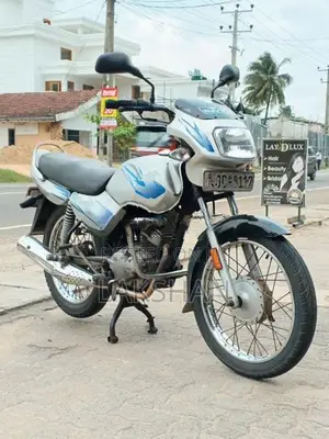 TVS Victor 2010