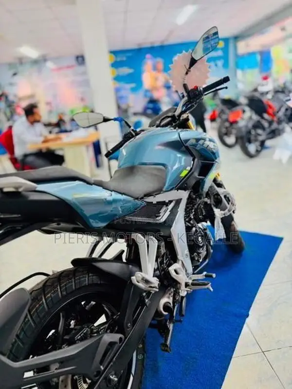 Bajaj Pulsar N160 Premium 2026
