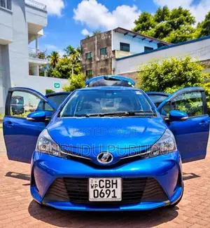 Toyota Vitz 2016