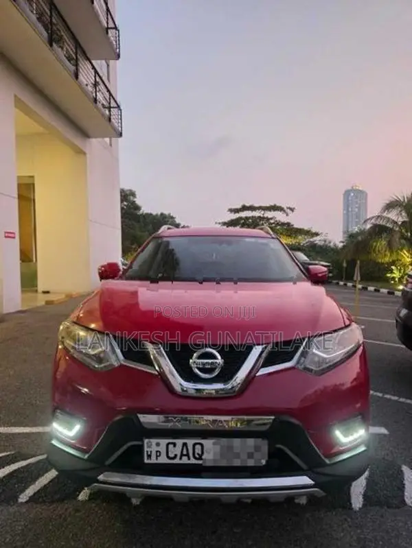 Nissan X-Trail 2015