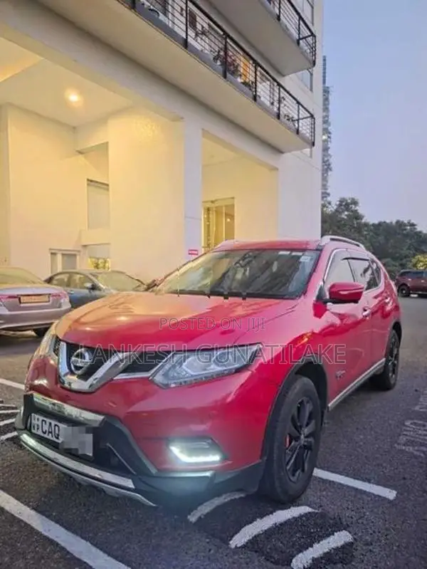 Nissan X-Trail 2015