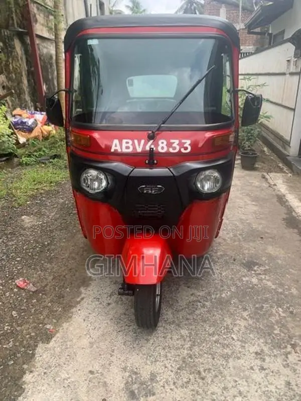 Bajaj RE Three Wheeler 2025