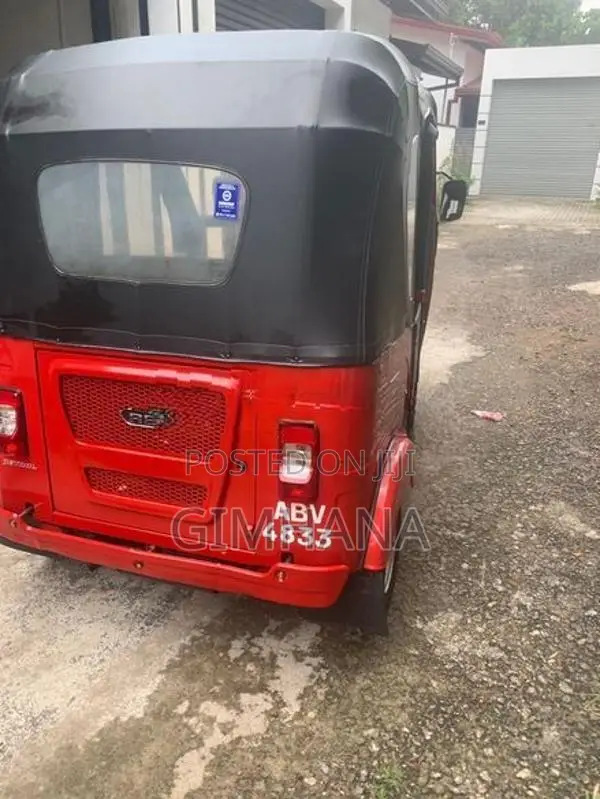 Bajaj RE Three Wheeler 2025