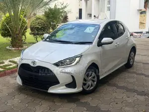 Toyota Yaris G LED 2023