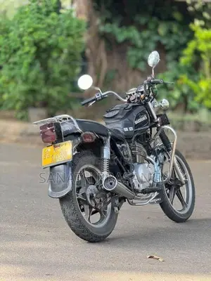Suzuki GN 125 H 2012