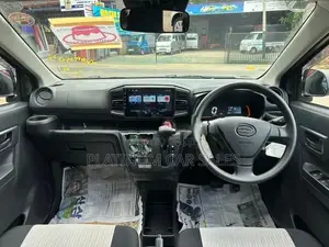 Daihatsu Mira ES L 2025