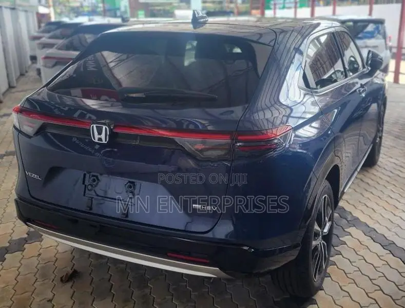 Honda Vezel Z Premium 2025