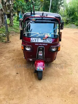 Bajaj RE YT 2011