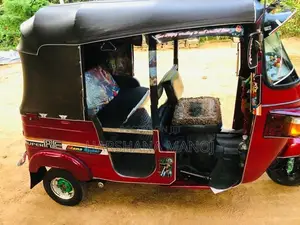 Bajaj RE YT 2011