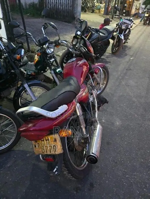 Bajaj Caliber 2006