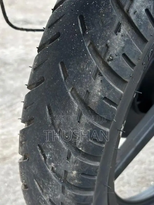 Bajaj Discover 2012