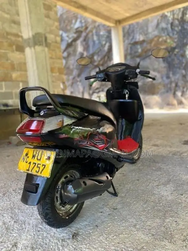 Hero Pleasure 2011