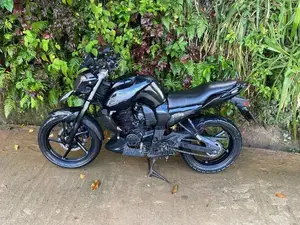 Yamaha FZ S 2011