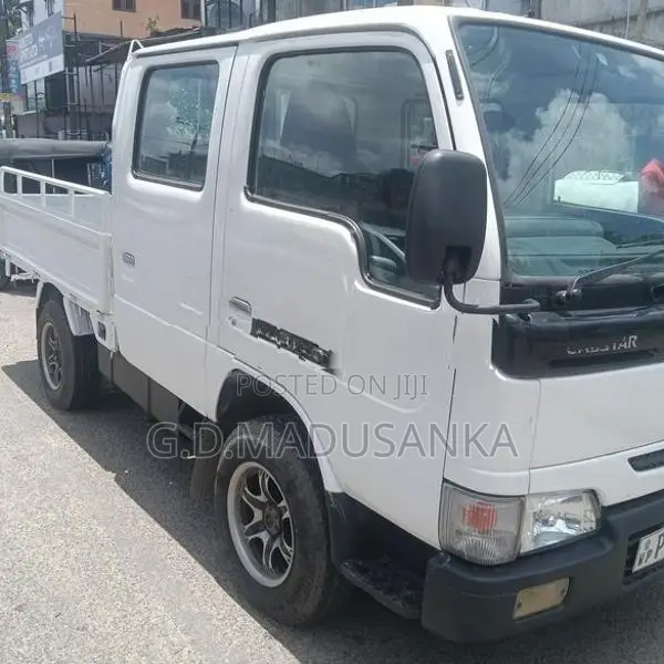 Nissan Atlas Crew Cab 2004