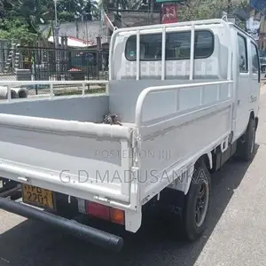 Nissan Atlas Crew Cab 2004